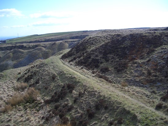 Coutouring Trackbed on Steep sided Walstead Clough
